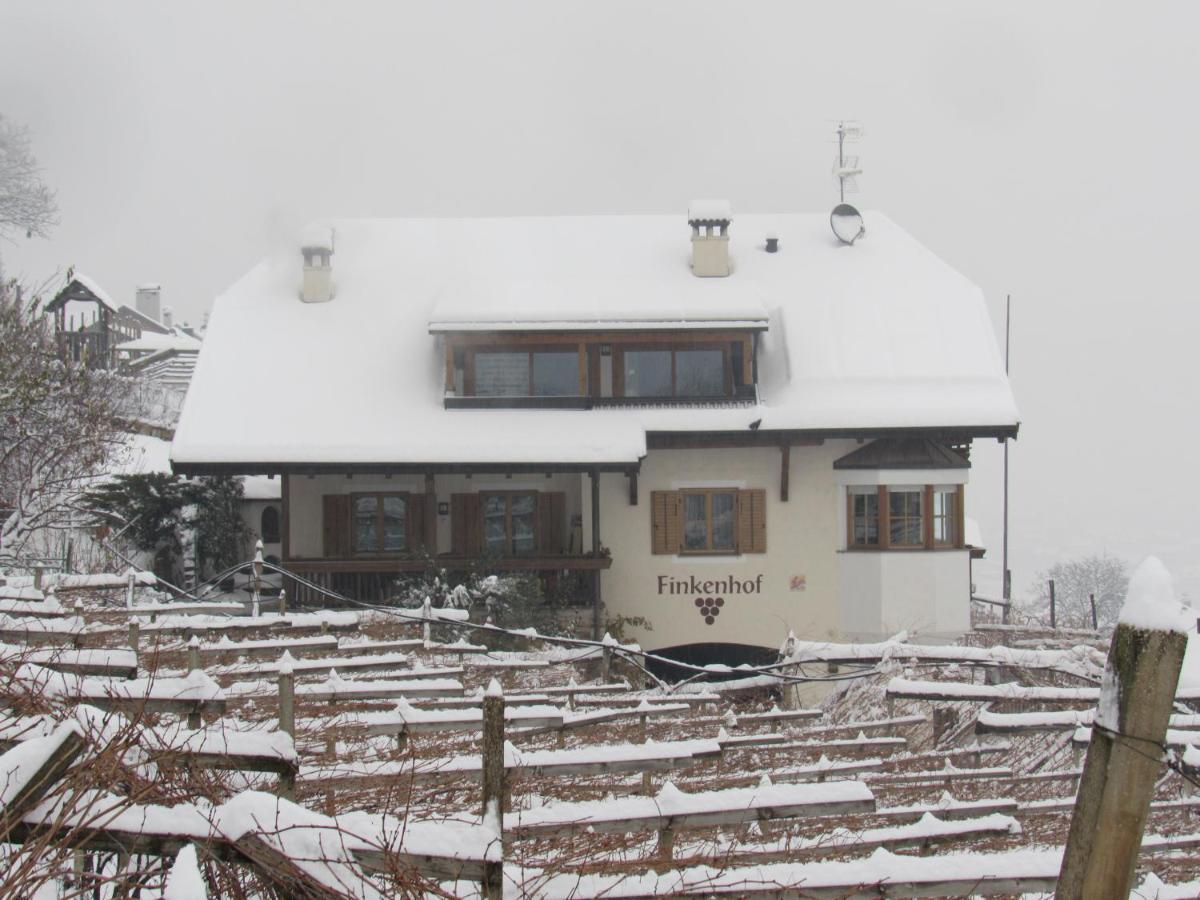 Finkenhof: Ferienwohungen - Urlaub Auf Dem Bauernhof Apartamento Termeno Exterior foto