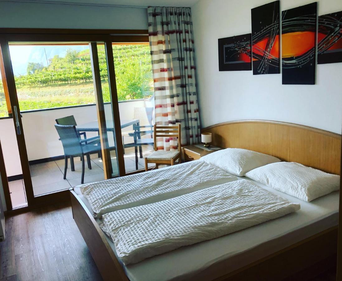 Finkenhof: Ferienwohungen - Urlaub Auf Dem Bauernhof Apartamento Termeno Exterior foto