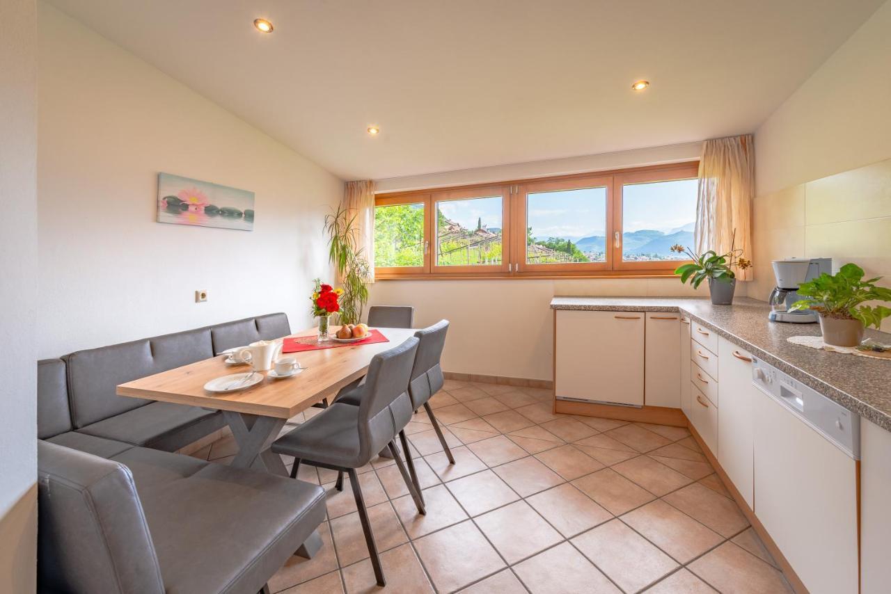 Finkenhof: Ferienwohungen - Urlaub Auf Dem Bauernhof Apartamento Termeno Exterior foto